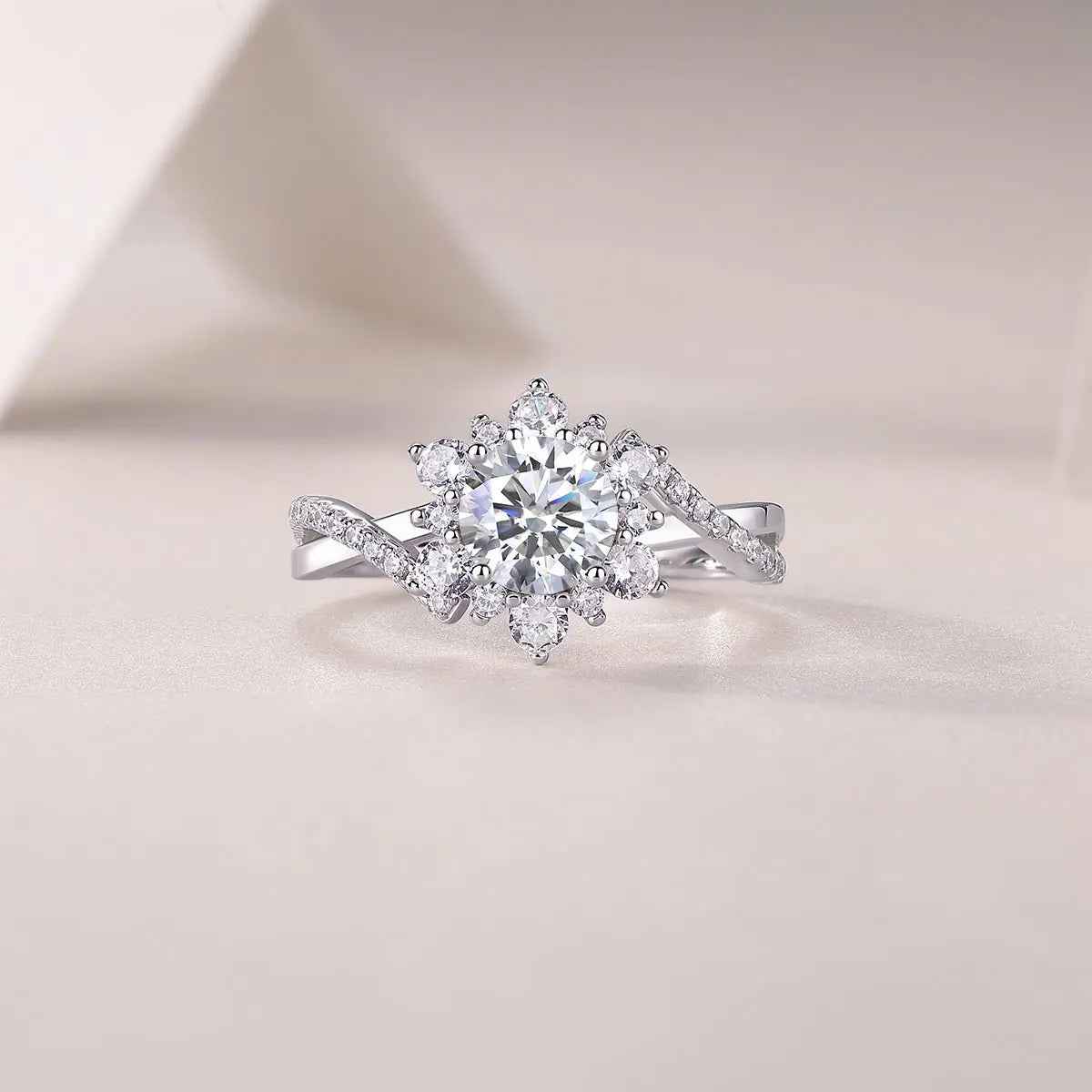 1 Carat Moissanite Ring in Platinum-Plated Silver, Customizable - Mohamed jewelry My Store