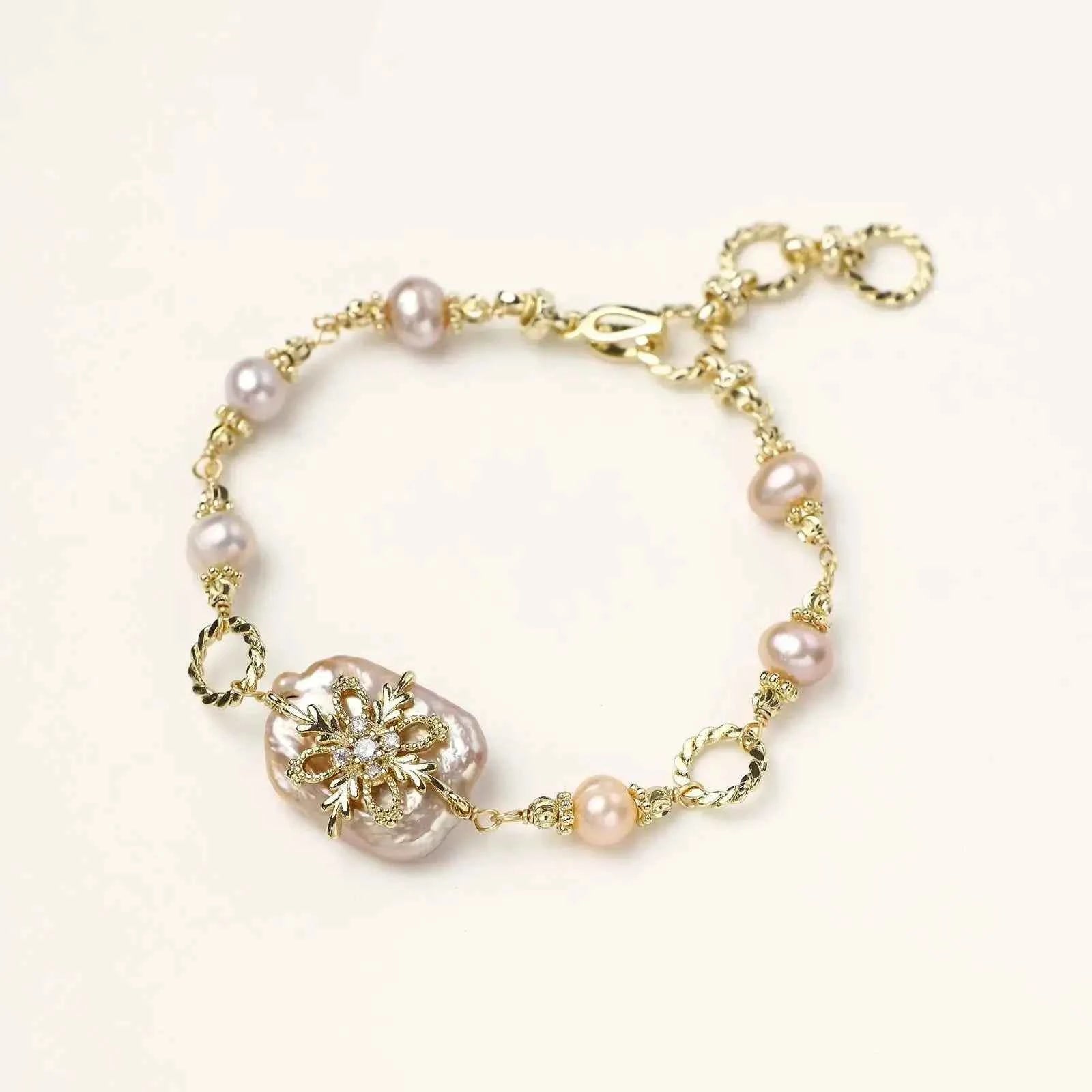 Baroque Pearl Bloom Bracelet - Mohamed jewelry My Store