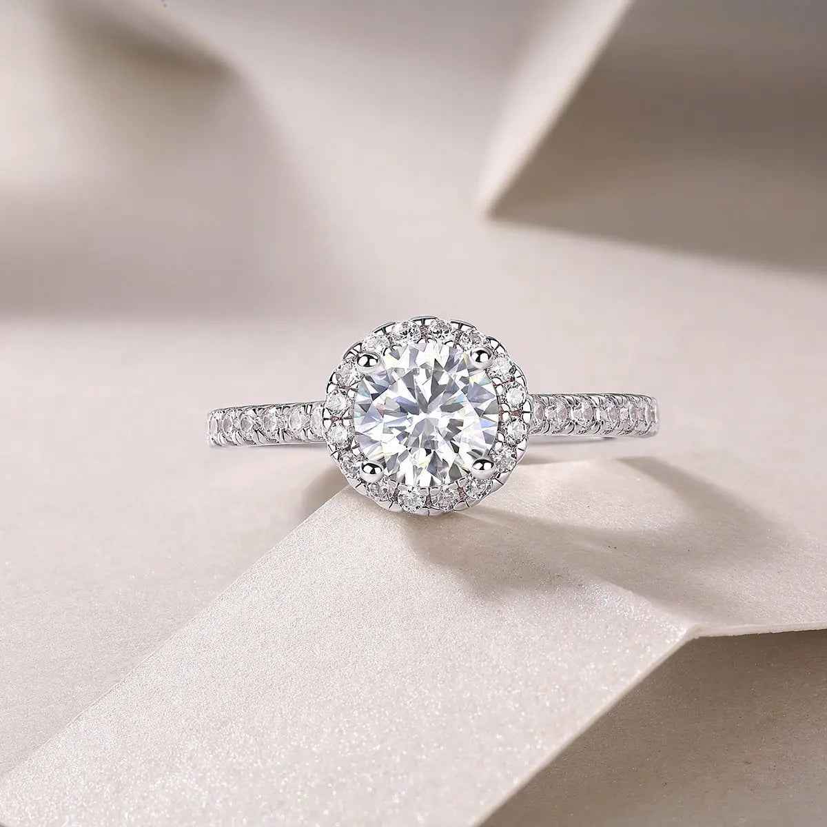Elegance Pure: 1 Carat Moissanite Platinum Plated Ring - Mohamed jewelry My Store