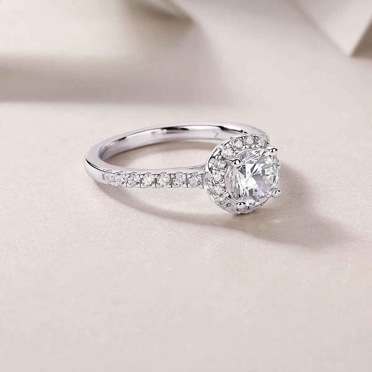 Elegance Pure: 1 Carat Moissanite Platinum Plated Ring - Mohamed jewelry My Store