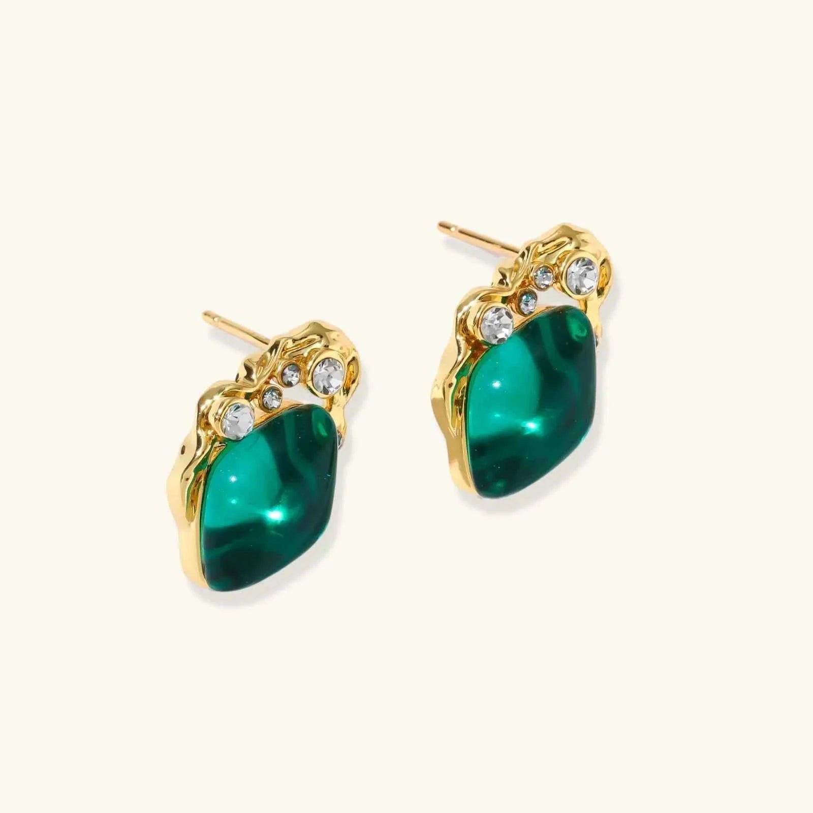 Emerald Mystique Studs - Mohamed jewelry My Store