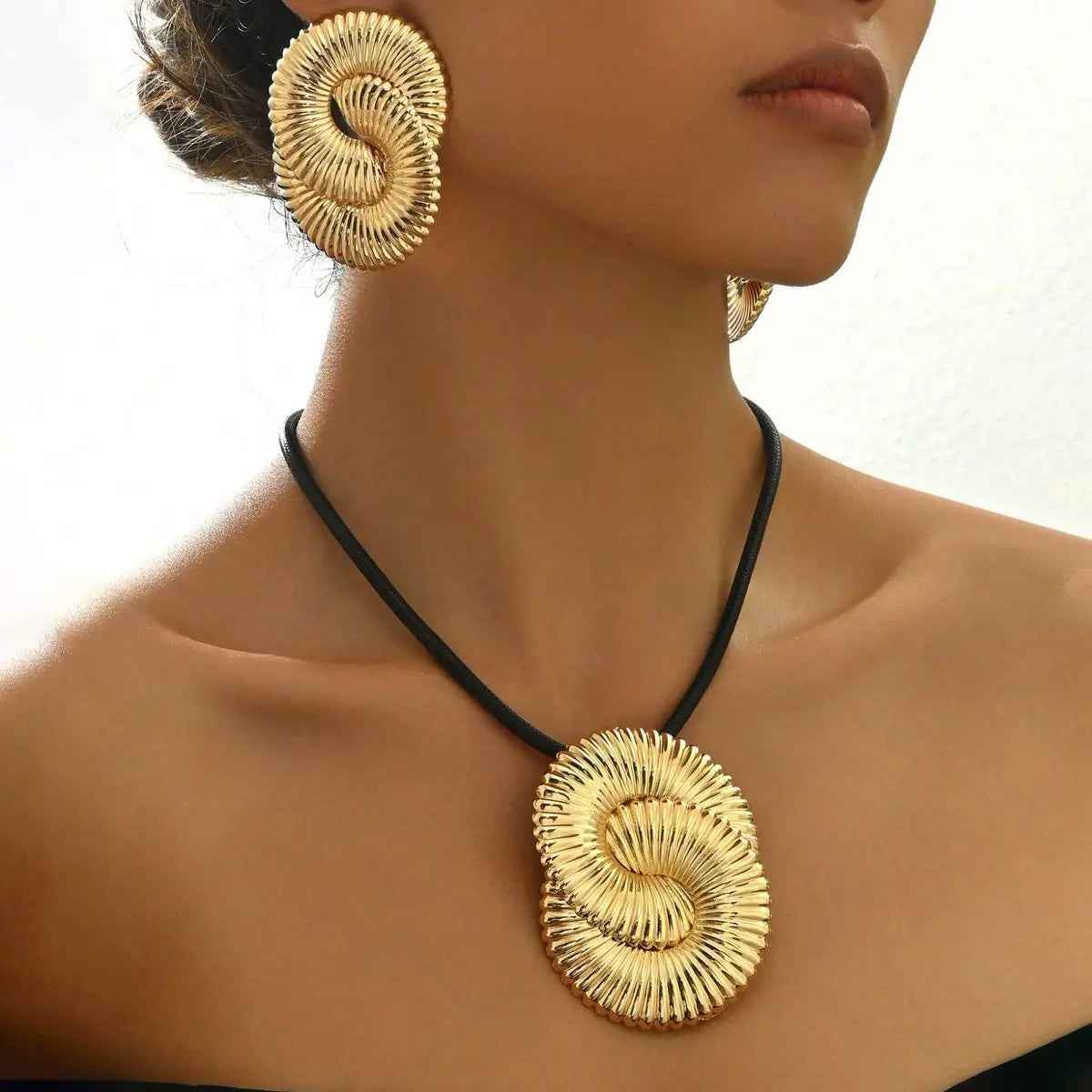 Glamorous Golden Spiral Jewelry Set  - A Statement Of Elegance - Mohamed jewelry My Store