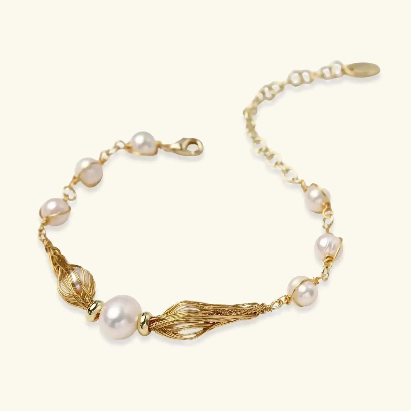 Golden Spiral Pearl Bracelet - Mohamed jewelry My Store