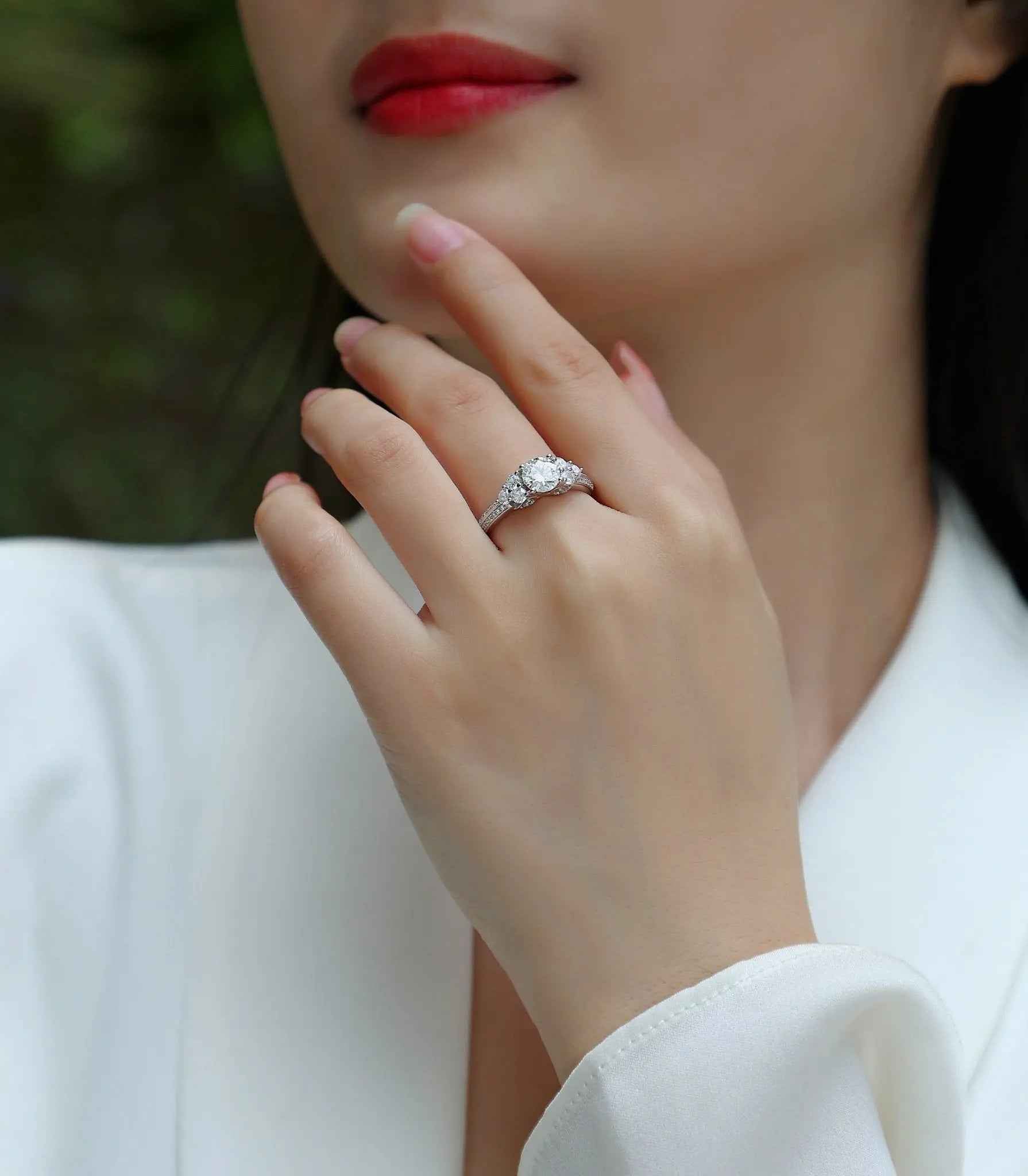 GRA-Certified 1-Carat Moissanite Ring in Platinum-Plated Silver - Mohamed jewelry My Store