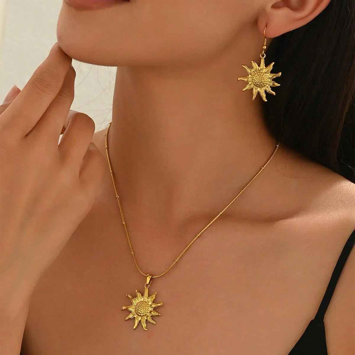 Lxalry 18K Gold Plated Stainless Steel Sun Pendant Necklace And Earrings Set For Women - Mohamed jewelry My Store