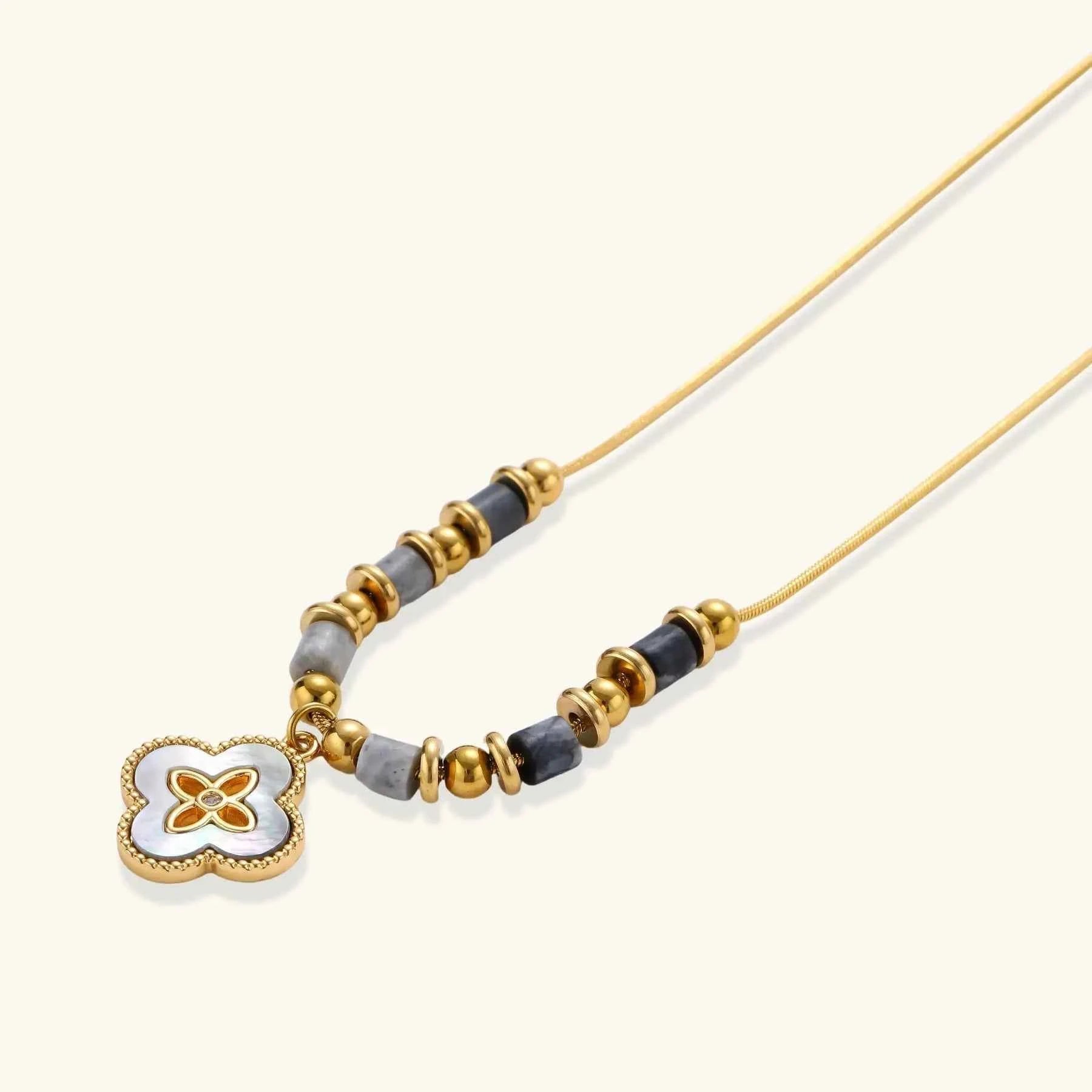 Mystic Clover Necklace - Mohamed jewelry My Store