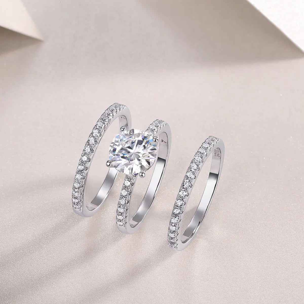 Radiant Moissanite Platinum Ring - 2 Carat Elegance - Mohamed jewelry My Store