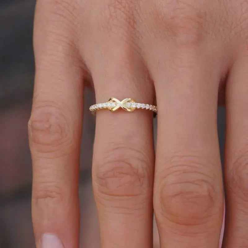 S925 Stamped Women's Ring Lucky 8 With Zirconia - Mohamed jewelry My Store