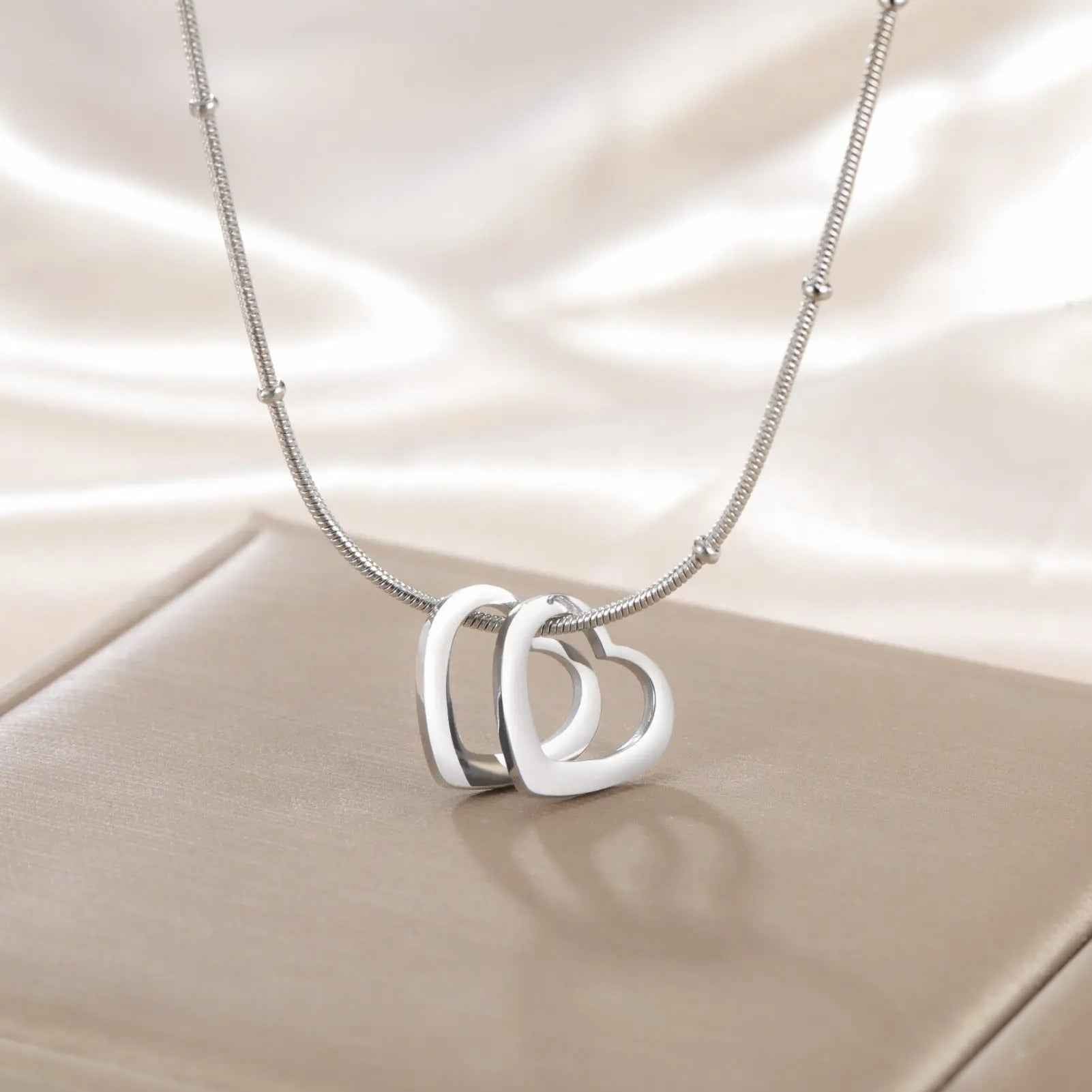 Simple Heart-shaped Light Plate Necklace - Mohamed jewelry My Store