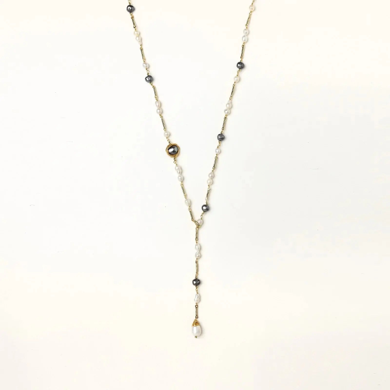 Twilight Pearl Lariat - Mohamed jewelry My Store